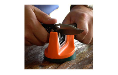 https://gearevo.com/cdn/shop/products/accusharp-pull-through-table-top-knife-sharpener-orangegreen-color-957537_400x_crop_center.jpg?v=1695784604